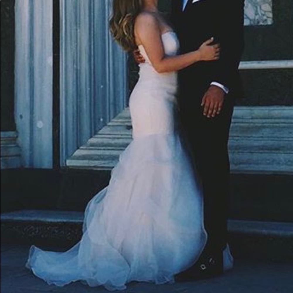 Wedding Dress - Picture 3 of 4
